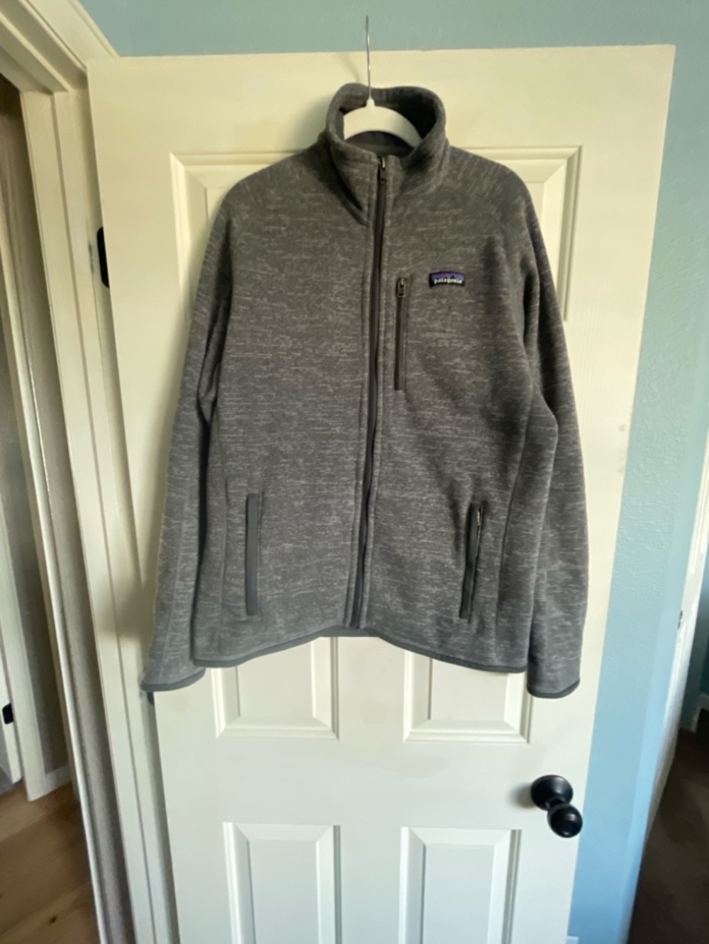 Patagonia size medium men’s jacket
